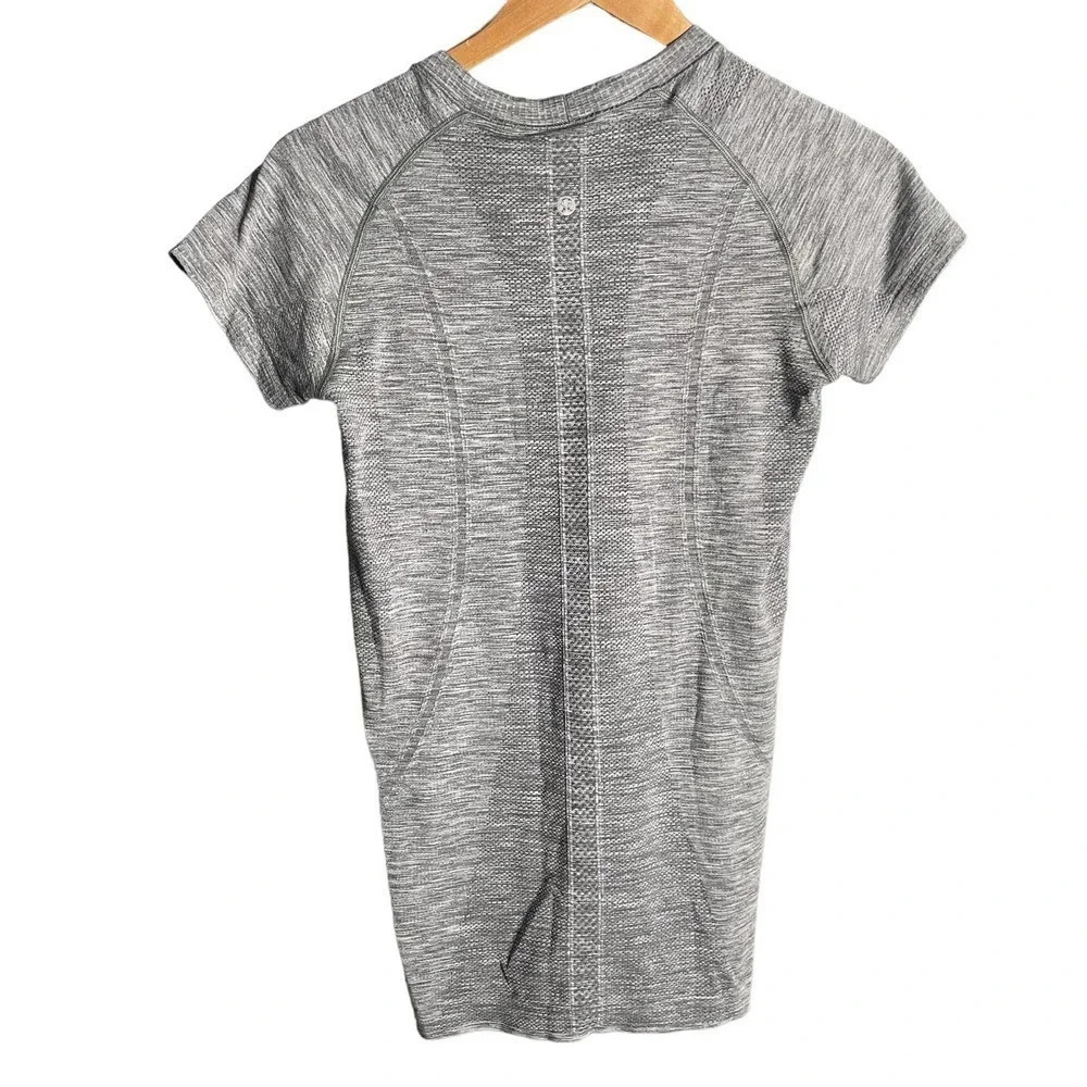 Lululemon Swiftly Tech Short Sleeve Crew Running Tee Gray - Picture 3 of 4